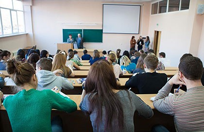 Зачисление в ВУЗы в 2019 году