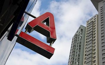 К карте Альфа-банка успешно подключен Default