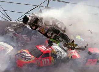 Гонки NASCAR: машины, которые могут все